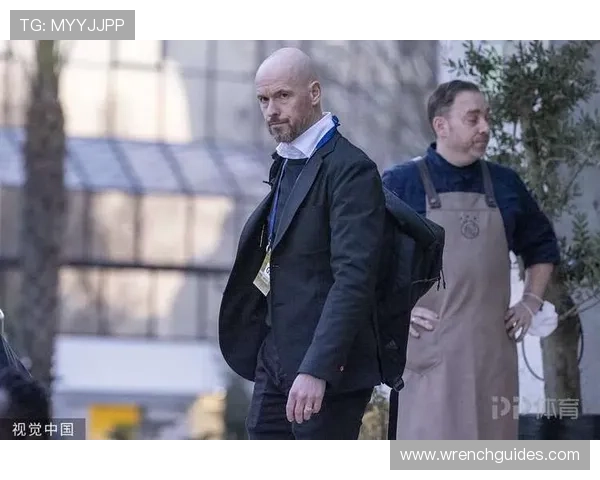 滕哈赫的更衣室管理策略提升球队氛围与表现的最佳实践分析