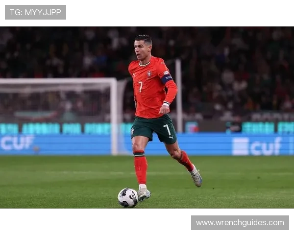 C罗战术角色争议：对球队体系构建的影响是否被高估？