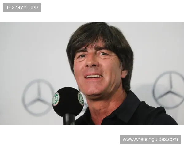 勒夫世界杯战术体系解析：攻守平衡与控球推进的持续优化