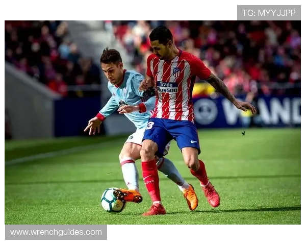 巴萨防线隐患持续显现,对赛季关键战能力形成制约 巴萨防线隐患持续显现,对赛季关键战能力形成制约