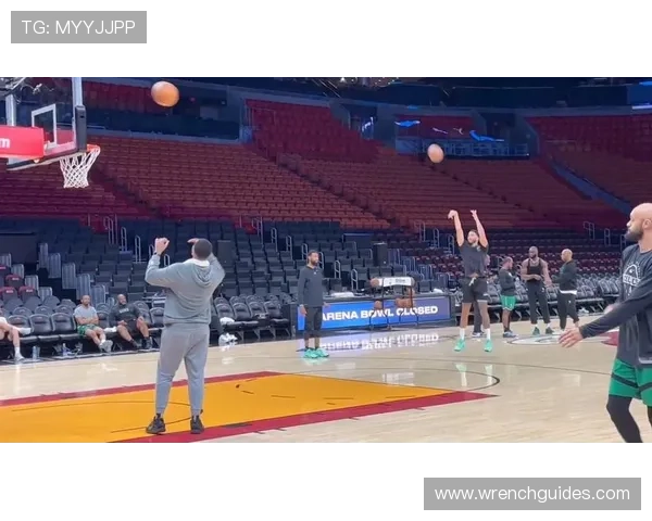 塔图姆调整投篮选择拉开与字母哥关键时刻得分差距