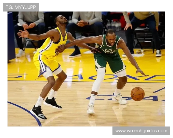 安德鲁·威金斯无球跑动提升防守影响力 拉开球队全场压迫空间